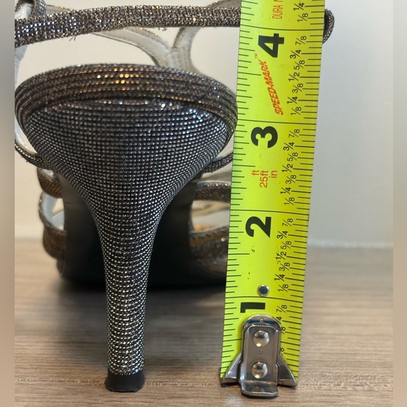 Stuart Weitzman Turning up Pyrite Nocturn Silver Metallic Strappy Heels, 10M - Picture 6 of 10